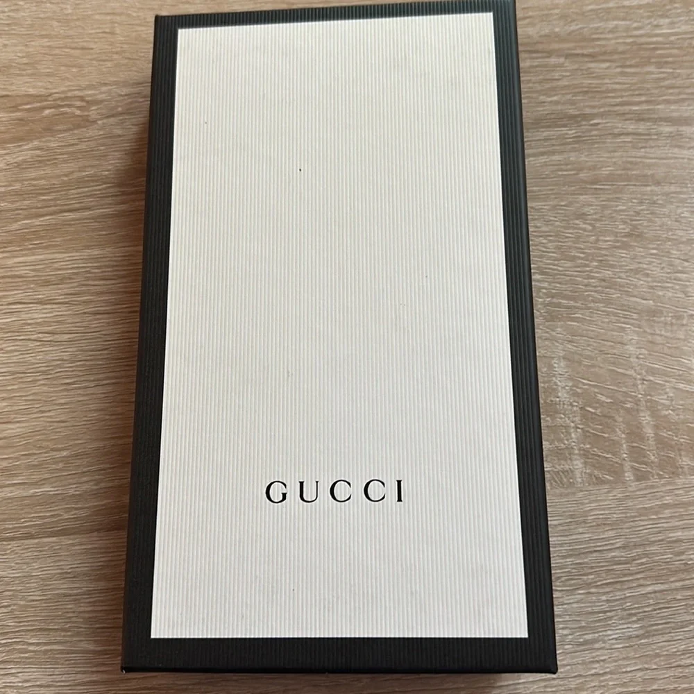 NIB vintage pebbled leather pink Gucci phone case​